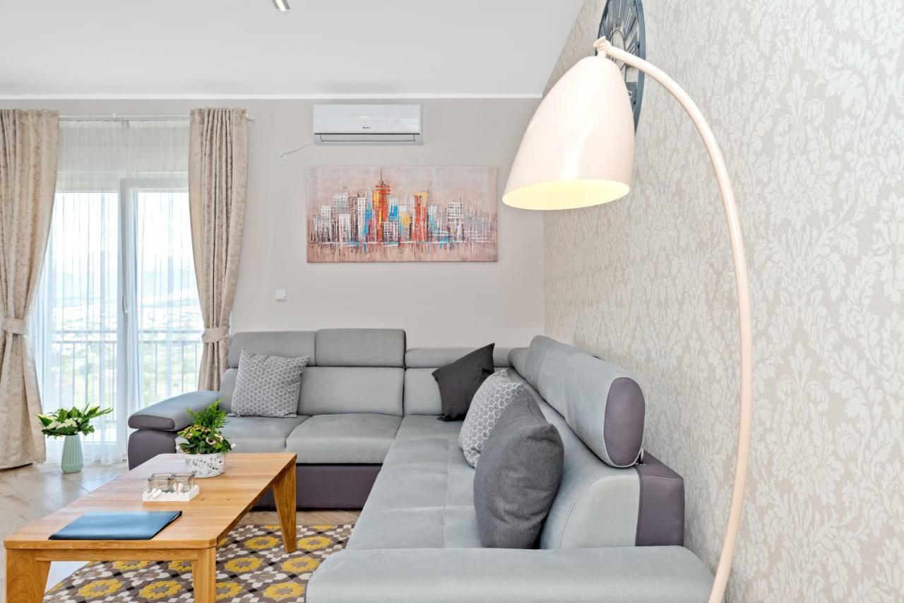 Aaa Anic Amazing Apartments Deluxe Split Exterior foto